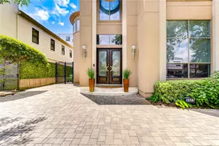 4023 Norfolk St, Houston, TX 77027 - Photo 2