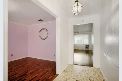 9610 S Hanworth Drive, Houston, TX 77031 - Photo 10