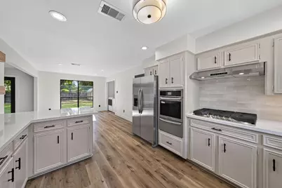 711 Baker Drive, Tomball, TX 77375 - Photo 12