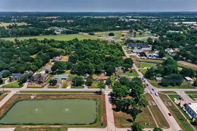 711 Baker Drive, Tomball, TX 77375 - Photo 42