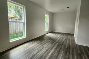 12875 Westella Dr, Houston, TX 77077 - Photo 4