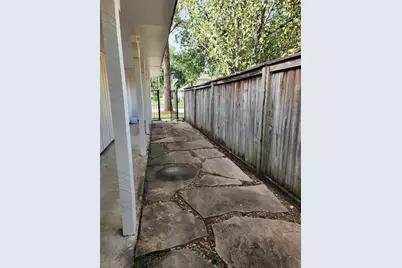 12875 Westella Drive, Houston, TX 77077 - Photo 24
