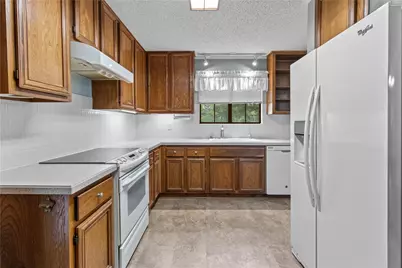 4848 Wickwillow, Alvin, TX 77511 - Photo 18