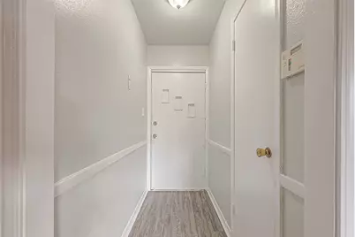 5646 Cedarburg Drive, Houston, TX 77048 - Photo 2