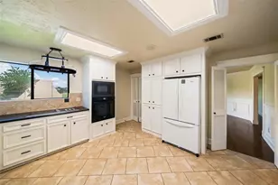 101 Fairway View Ln, Montgomery, TX 77356 - Photo 6