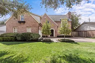 6155 Cedar Creek Dr, Houston, TX 77057 - Photo 2
