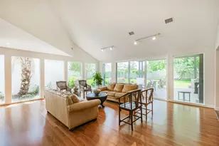 10303 Lynbrook Hollow St, Houston, TX 77042 - Photo 12