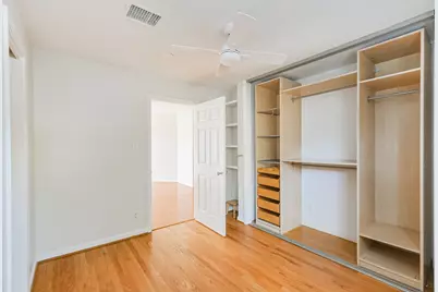 10303 Lynbrook Hollow Street, Houston, TX 77042 - Photo 40