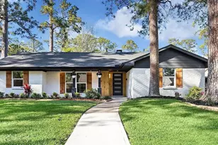 10042 Valley Forge Dr, Houston, TX 77042 - Photo 6