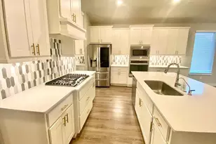 29227 Alpine Garden Dr, Brookshire, TX 77423 - Photo 8