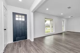 5006 Heatherbloom Dr, Houston, TX 77045 - Photo 4