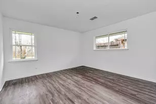 5006 Heatherbloom Dr, Houston, TX 77045 - Photo 12