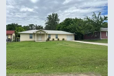 105 6th Street, Ingram, TX 78025 - Photo 1