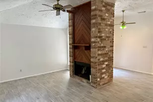 8342 Silvan Wind Ln, Houston, TX 77040 - Photo 16