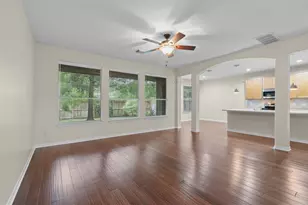 142 W Burberry Cir, The Woodlands, TX 77384 - Photo 8