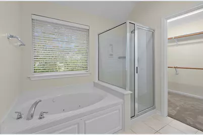142 W Burberry Circle, The Woodlands, TX 77384 - Photo 28