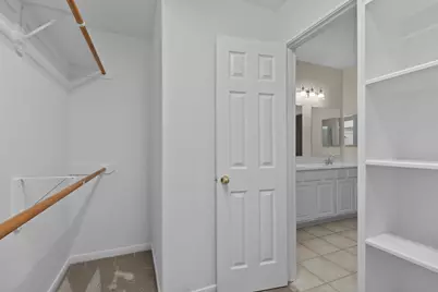 142 W Burberry Circle, The Woodlands, TX 77384 - Photo 32