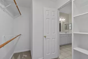 142 W Burberry Cir, The Woodlands, TX 77384 - Photo 32