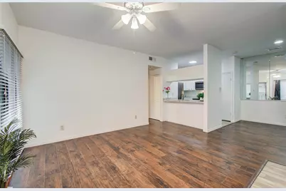 2023 Gentryside Drive #109, Houston, TX 77077 - Photo 10