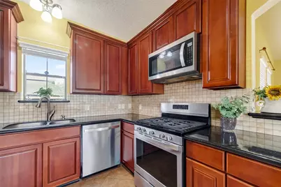 319 Pinedale Ave, Arcola, TX 77583 - Photo 14