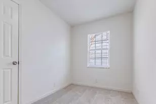 8702 Josie St, Houston, TX 77029 - Photo 18