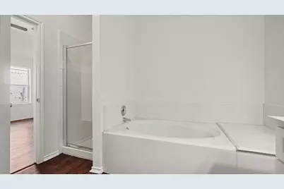 1819 Manor Drive, Baytown, TX 77521 - Photo 22