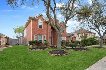 4211 Copper Creek, Baytown, TX 77521 - Photo 2