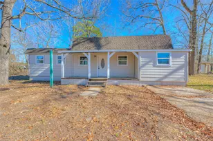 328 W Sherwood Dr, Livingston, TX 77351 - Photo 1