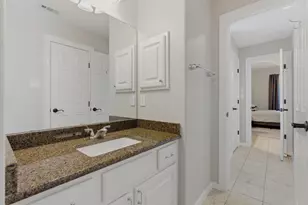 39 E Green Pastures Cir, The Woodlands, TX 77382 - Photo 38