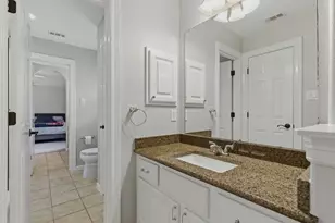 39 E Green Pastures Cir, The Woodlands, TX 77382 - Photo 36