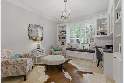 39 E Green Pastures Circle, The Woodlands, TX 77382 - Photo 8