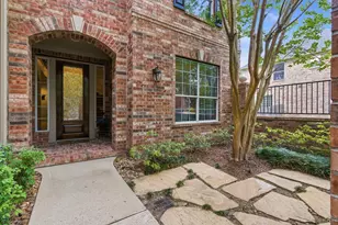 39 E Green Pastures Cir, The Woodlands, TX 77382 - Photo 6