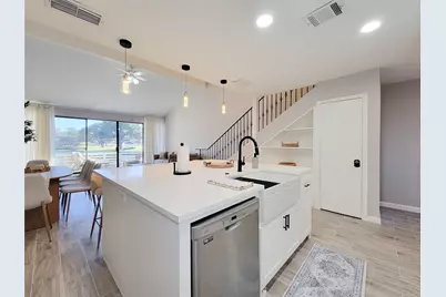 10 April Point Drive S, Conroe, TX 77356 - Photo 8