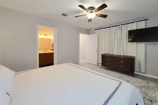 10 April Point Dr S, Conroe, TX 77356 - Photo 14