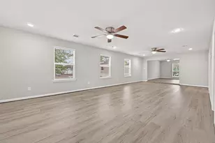 7739 Antoine Dr, Houston, TX 77088 - Photo 22