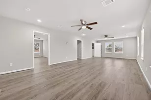 7739 Antoine Dr, Houston, TX 77088 - Photo 24