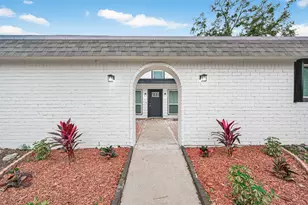 7739 Antoine Dr, Houston, TX 77088 - Photo 2