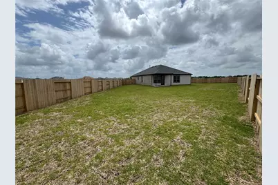 118 Lancaster Court, Dayton, TX 77535 - Photo 8