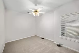6908 Westgate St, Wallis, TX 77485 - Photo 8