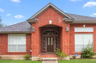 6908 Westgate St, Wallis, TX 77485 - Photo 2