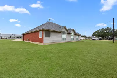 6908 Westgate Street, Wallis, TX 77485 - Photo 32