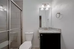 2411 Lawrence St, Houston, TX 77008 - Photo 14