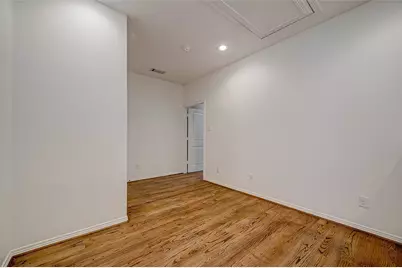 2411 Lawrence Street, Houston, TX 77008 - Photo 18