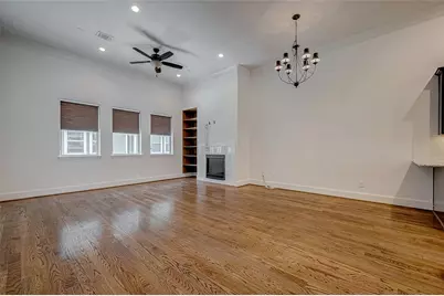 2411 Lawrence Street, Houston, TX 77008 - Photo 1