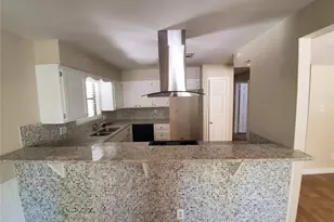 4051 Sherwood Street E, Houston, TX 77339 - Photo 4