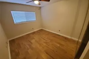 4051 Sherwood Street E, Houston, TX 77339 - Photo 8