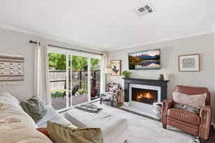 731 Worthshire St, Houston, TX 77008 - Photo 6