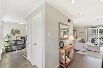 731 Worthshire Street, Houston, TX 77008 - Photo 10