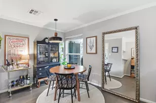 731 Worthshire St, Houston, TX 77008 - Photo 14