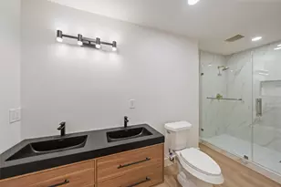 9323 Portal Dr, Houston, TX 77031 - Photo 22